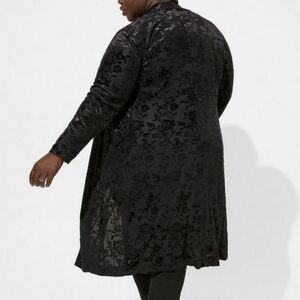 🆕️🖤BLACK VELOUR BURNOUT LONG SLEEVE KIMONO JACKET - ROSES 🖤